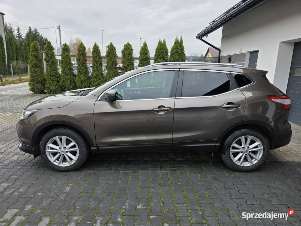 Nissan Qashqai kamera cofaniakamery światła do jazdy dziennej Żabno