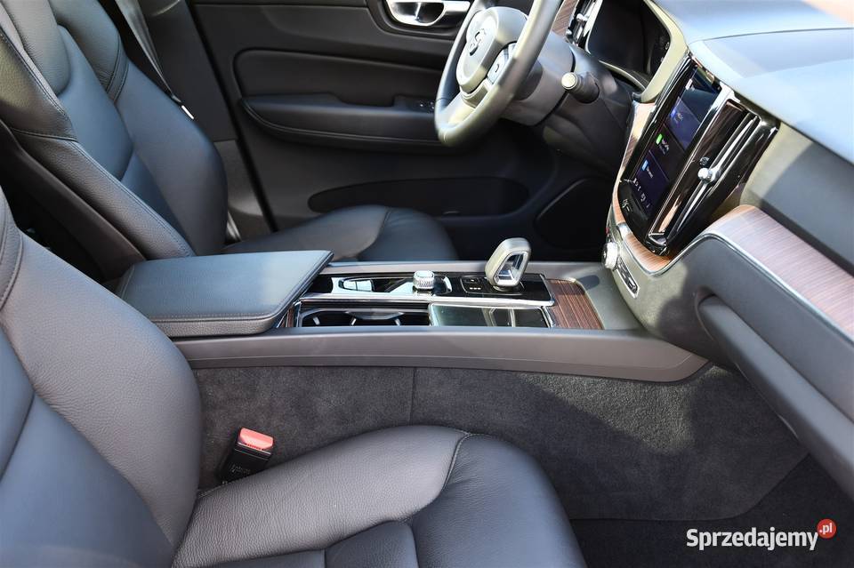 Volvo XC 60 Volvo XC60 Mild Hybrid 4x4 250 20 XC 60 warmińsko-mazurskie Olsztyn