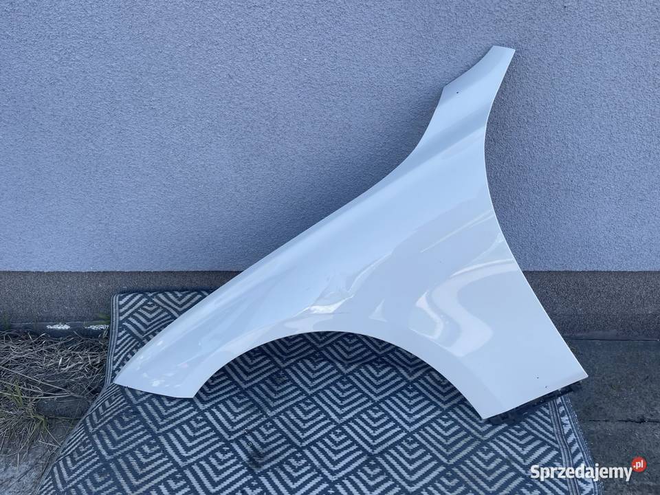 Błotnik BMW F30 F31 lewy przód A300