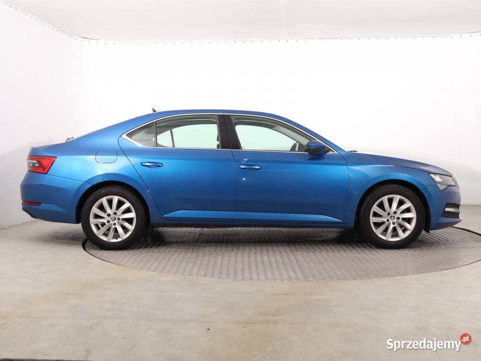 Skoda Superb 15 TSI nieuszkodzony Superb Katowice sprzedam