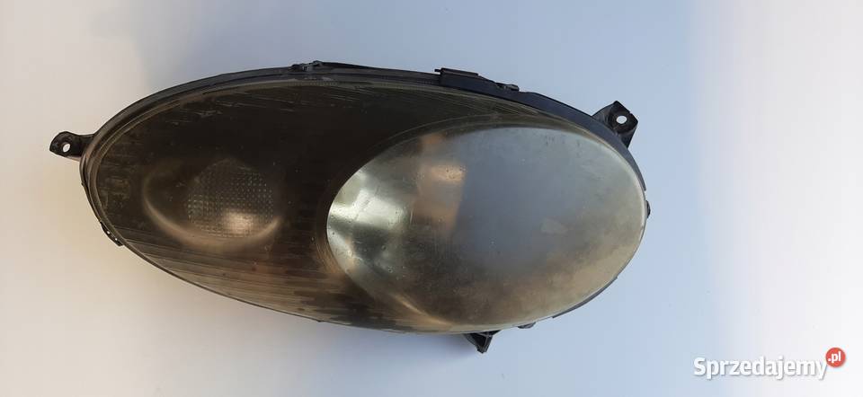 Lampa Przednia Prawa NISSAN MICRA K12 HB 3D 03