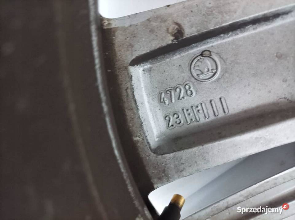 FELGA ALUMINIOWA R17 5X112 ET45 OC57MM 7JX17H2 Średnica 17"