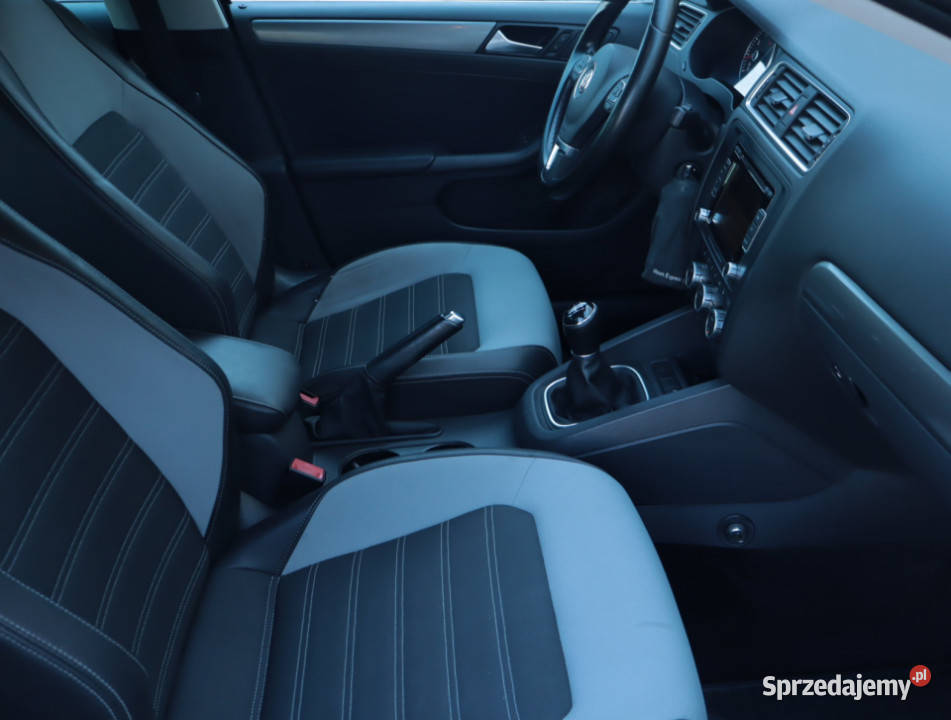 VW Jetta 14 TSI Rok produkcji 2014