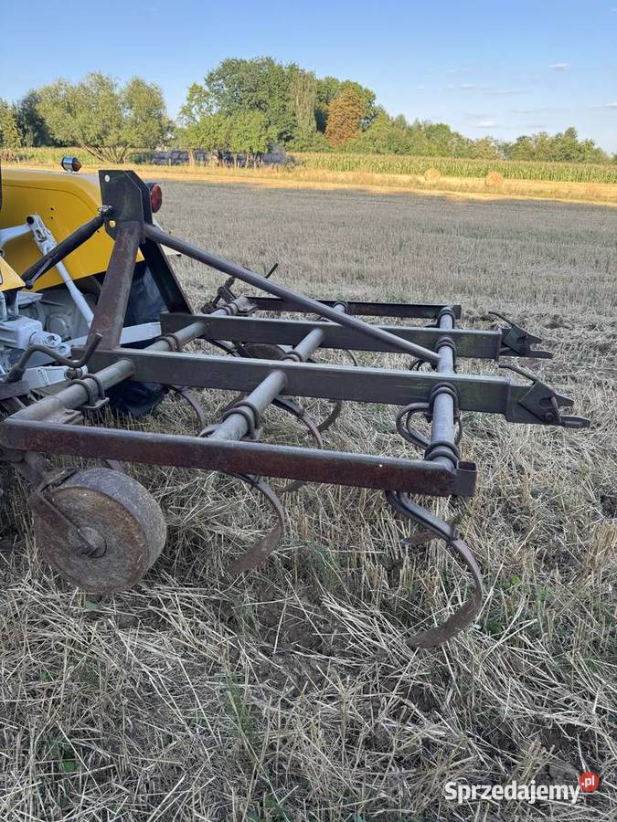 Kultywator 18 idealny pod c330 Miechów