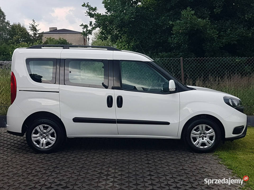 Fiat Doblo 5 OSÓB KLIMA TEMPOMAT 2 xDRZWI BOCZNE bluetooth