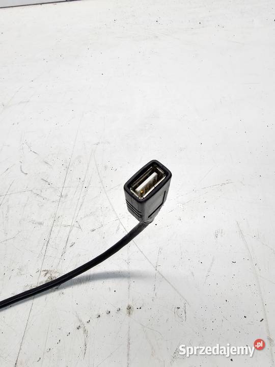 ORYGINALNY KABEL ADAPTER USB AUDI A3 A4 A5 A6 A7 Przystajń
