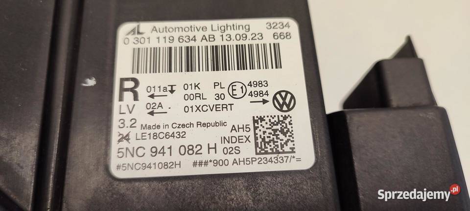 VW TIGUAN II LAMPY PRZÓD KOMPLET IQ LIGHT