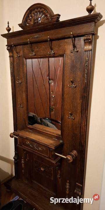 Stara Drewniana Garderoba Gliwice