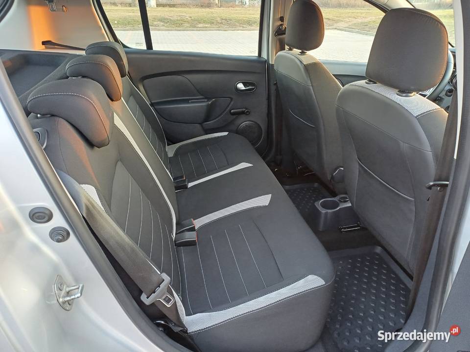Dacia Sandero II Stepway Laureate 15 dCi FL 1500cm3 Warszawa