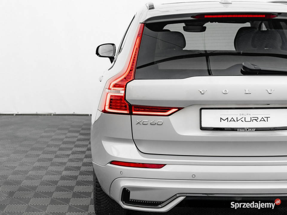 Volvo XC 60 GD2J847B5 B AWD Plus Dark Podgrzf centralny zamek Gdańsk sprzedam