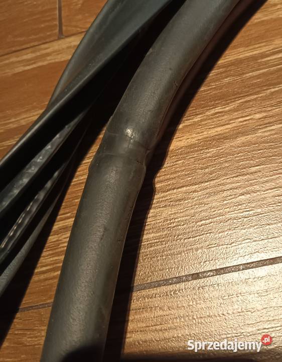 Uszczelka drzwi lewych z karoserii corolla E12 osobowe Łódź