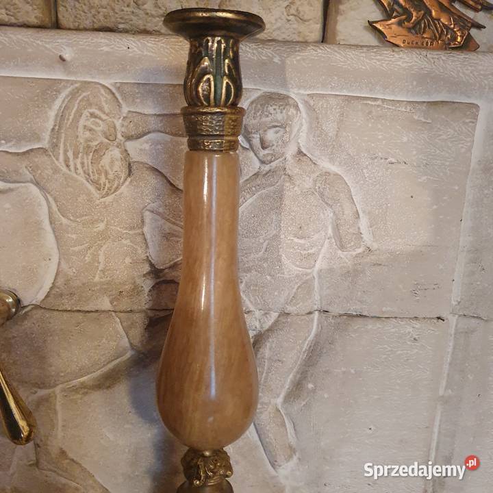 Duża kamienna podstawa do lampy naftowej z dolnośląskie