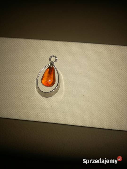 Srebrna zawieszka łezka z bursztynem mazowieckie