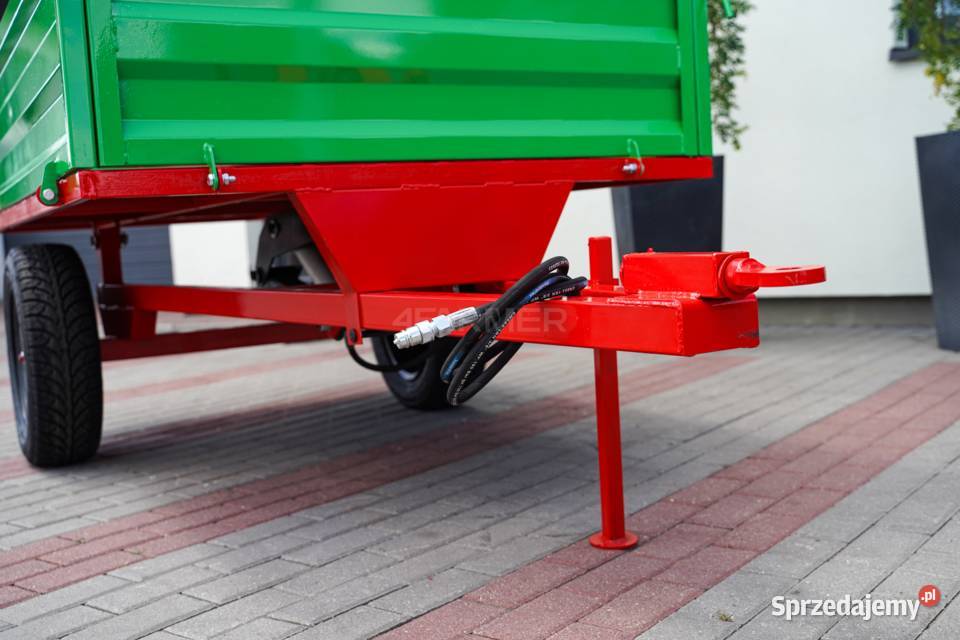 Przyczepa rolnicza jednoosiowa 1T z kiprem nieuszkodzony Tajęcina sprzedam