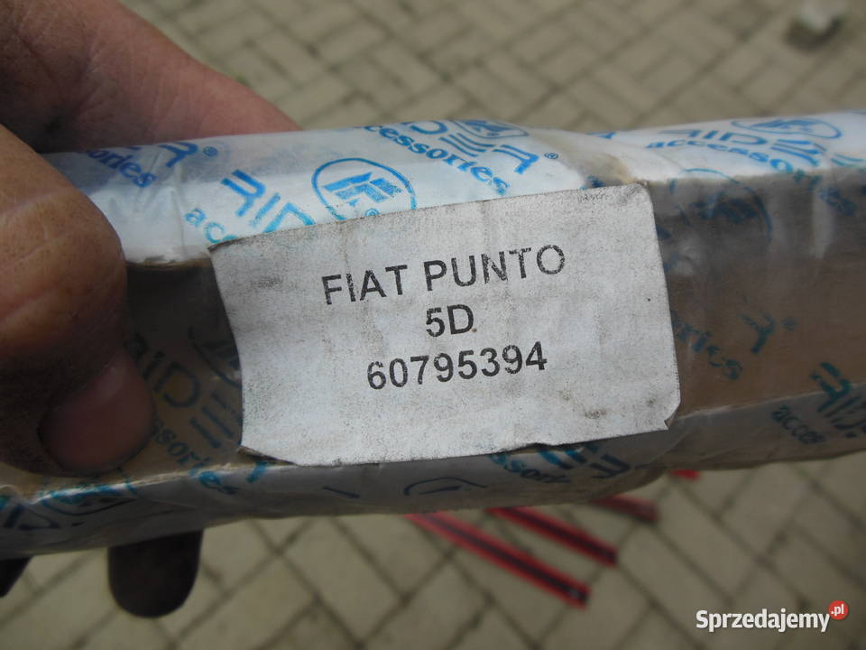 Czarne listwy ozdobne drzwi Punto II 5D kpl 4