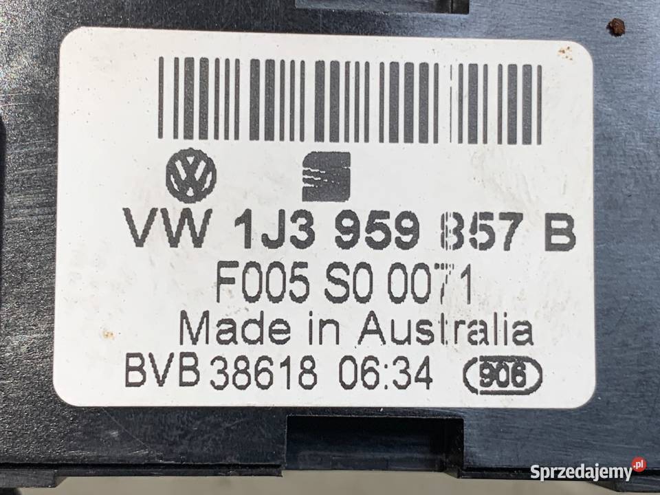 PRZEŁĄCZNIK SZYB VW GOLF IV 1J3959857B 9708