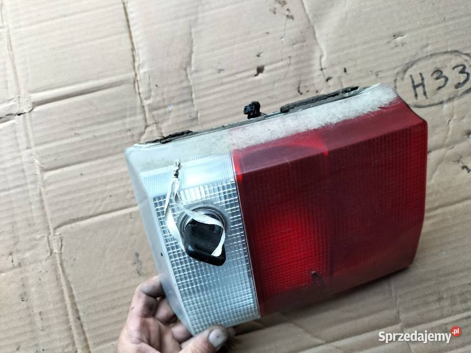 AUDI 80B3 B3 LAMPA LAMPA TYŁ TYLNA PRAWA KLAPA Kamień-Kolonia