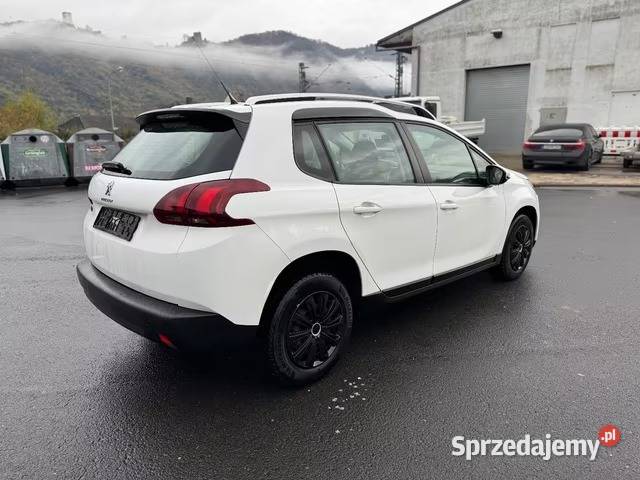 PEUGEOT 2008 ZAREJESTROWANY DIESEL 2017