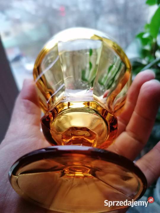 Kielich duży że szkła miodowego Mielec