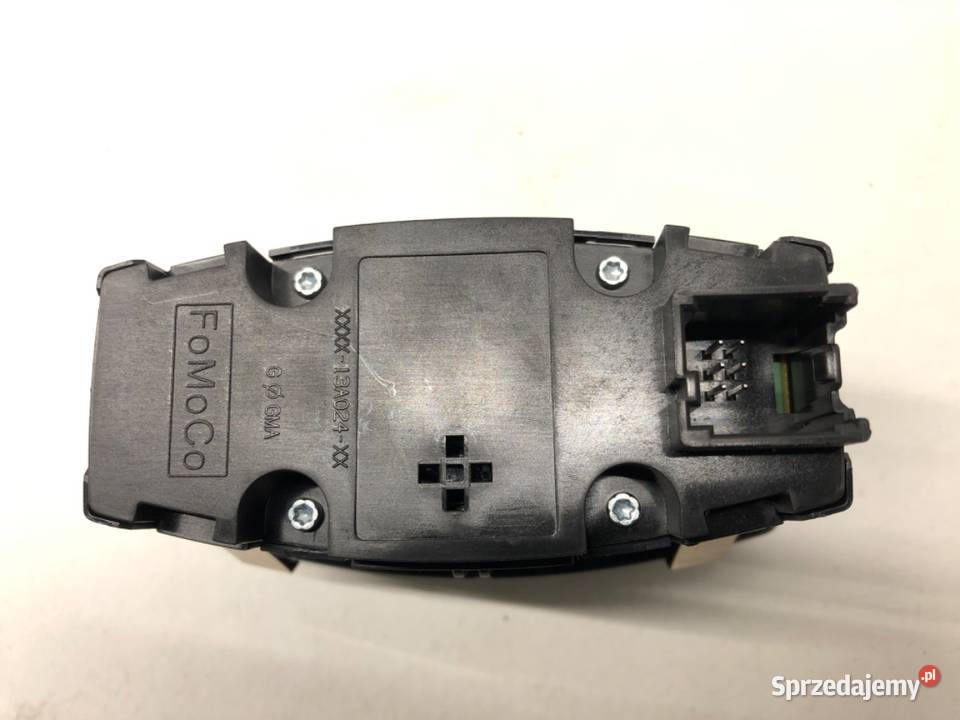 WŁĄCZNIK ŚWIATEŁ NA DESCE FORD FOCUS III