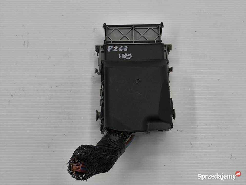 SKRZYNKA BEZPIECZNIKÓW OPEL INSIGNIA A 20CDTI osobowe wielkopolskie