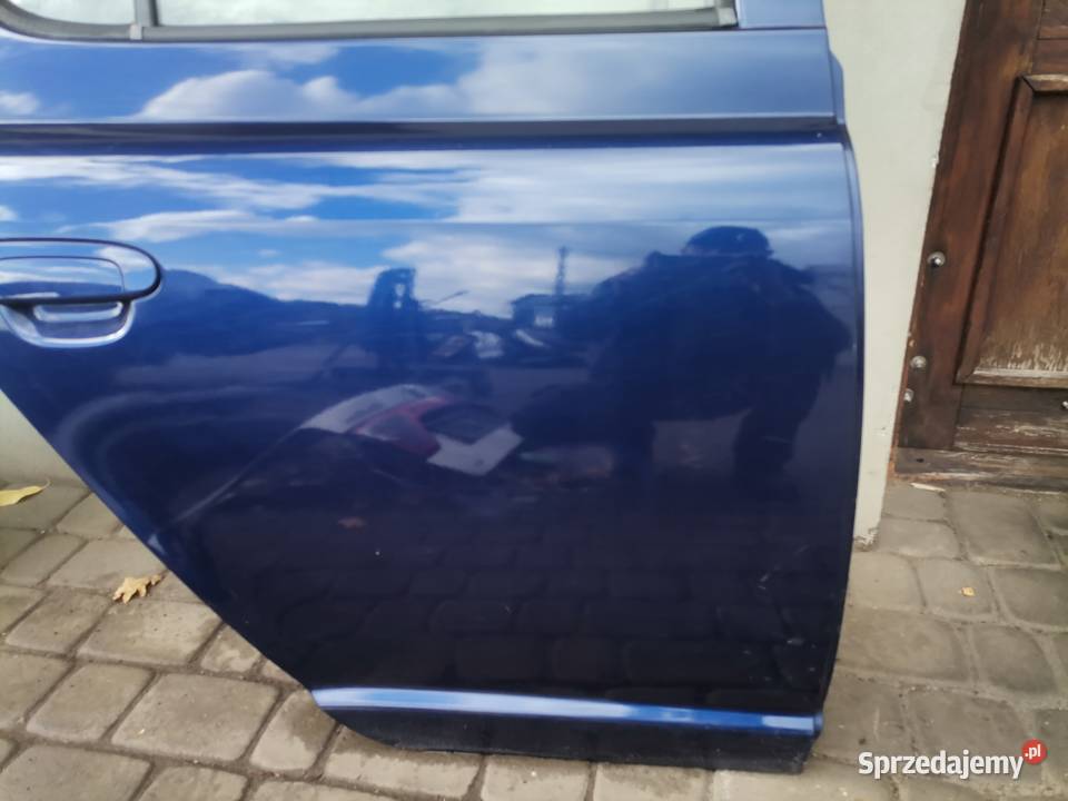 DRZWI PRAWY TYŁ TOYOTA YARIS 1 8K8 sprzedam