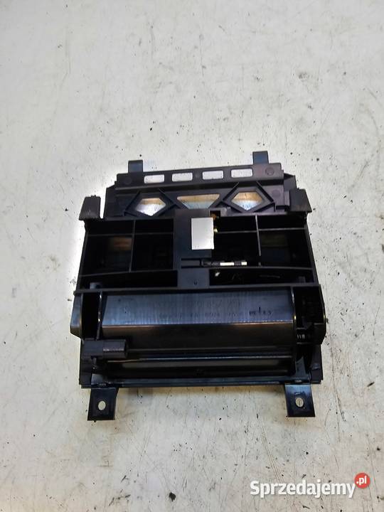 POPIELNICZKA PRZÓD AUDI A3 8P LIFT 8P0857951 Przystajń
