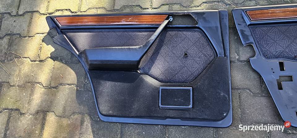 Tapicerka drzwi lewa mercedes w124 osobowe wielkopolskie Zbąszyń sprzedam