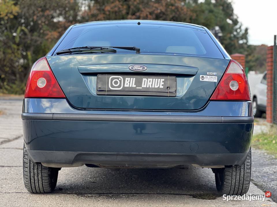 Ford Mondeo Niski przebieg benzyna 2004 niebieski