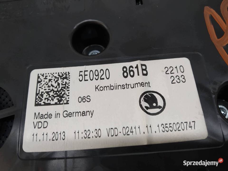 LICZNIK 5E0920861B 14 B 140 Skoda Octavia III osobowe