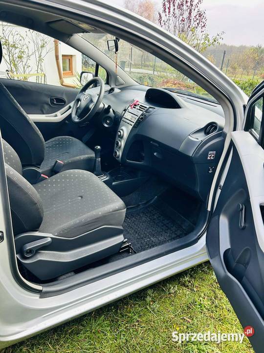 Toyota Yaris 10 benzyna 2008 Łódź