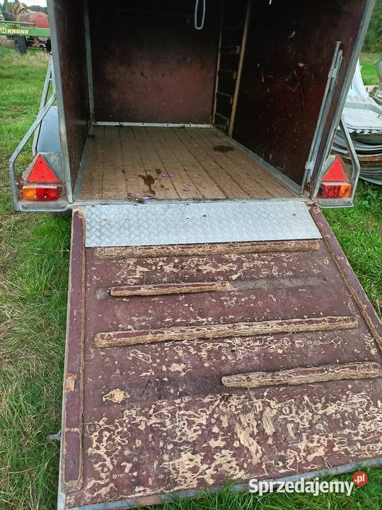 Przyczepa do wożenia zwierząt 1 Wysokie sprzedam