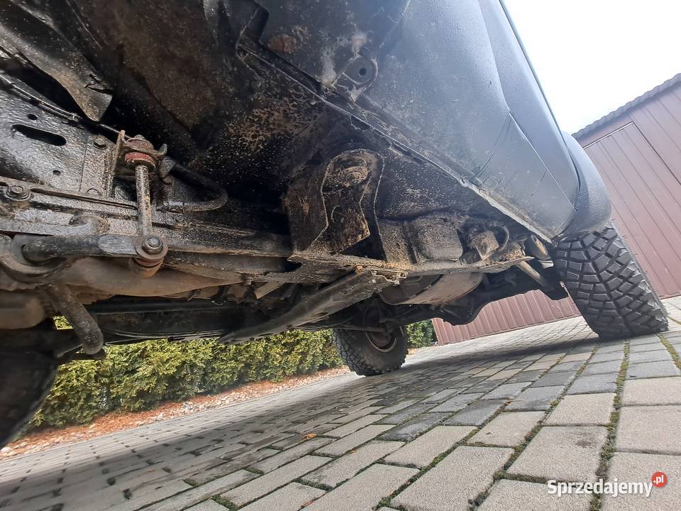 Nissan Patrol Y61 30 Rok produkcji 2002 Kłodzko