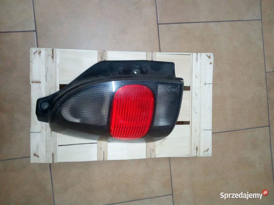 Sprzedam lampy tył L i P do espace 3