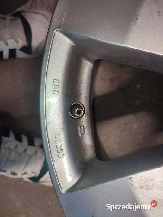 Felgi aluminiowe 17 5x120 Tomason