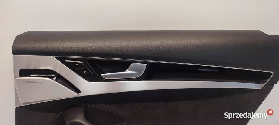 BOCZEK DRZWI PRAWY TYŁ 4H0867304B osobowe