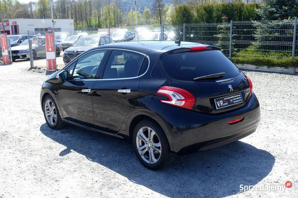 Peugeot 208 16eHDI 92 Oryginalny lakier i szyby 92KM Buczkowice