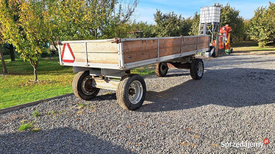 Wóz przyczepa rolnicza ciągnikowa Zawada