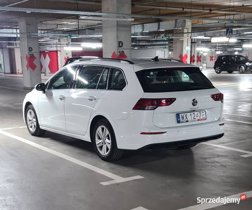 Volkswagen Golf 8 kombi Rok produkcji 2021 Warszawa