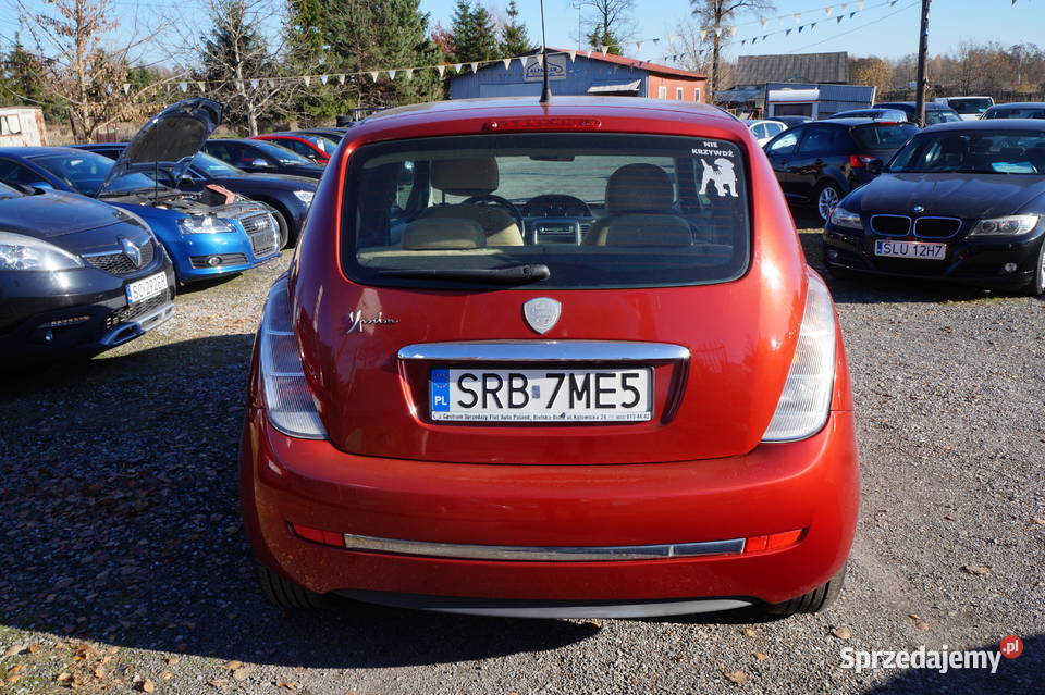 14 16V benzyna 95 radio Ypsilon Częstochowa