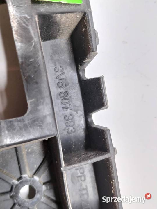 ŚLIZG ZDERZAKA TYŁ KOMPLET SEDAN HB Skoda Superb osobowe