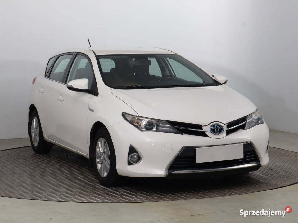 Toyota Auris Hybrid wielofunkcyjna kierownica Bielany Wrocławskie sprzedam