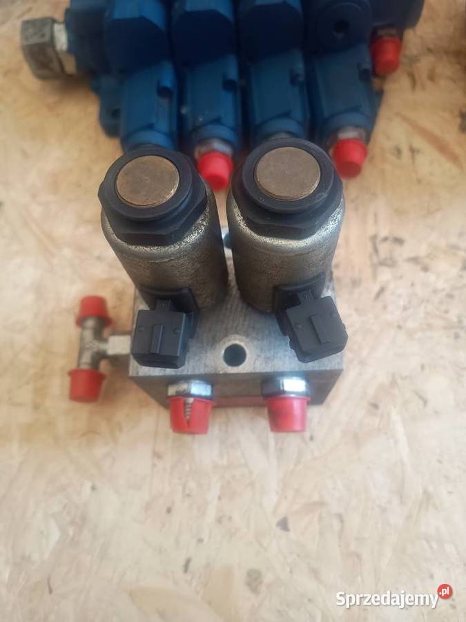 Zawór hydrauliczny ARGO HYTOS 17889800
