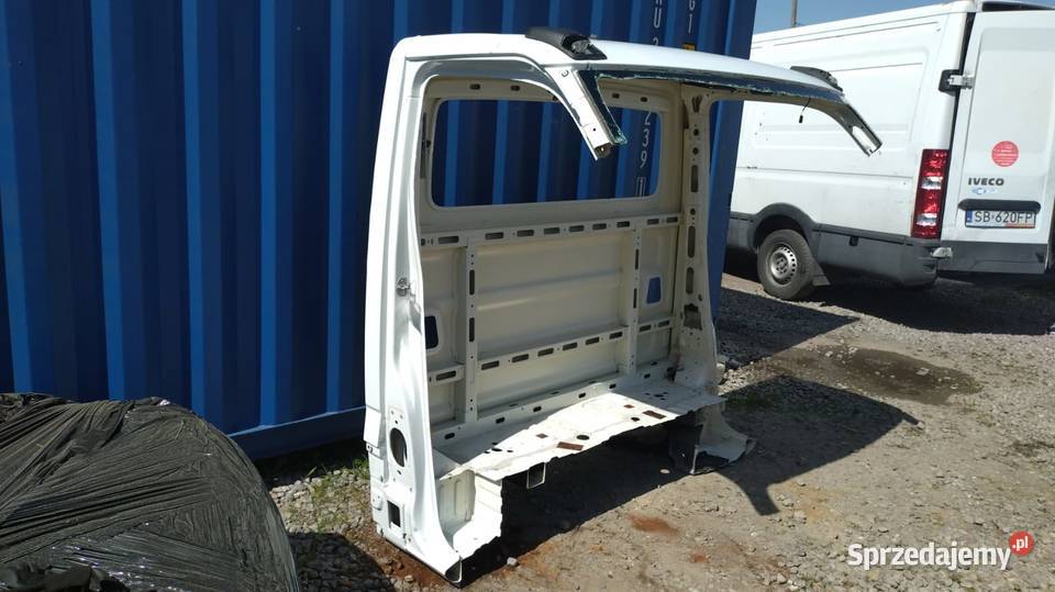 PLECY DACH TYŁ KABINA IVECO DAILY V024051 2014 Zestawy części blacharskich Bielsko-Biała