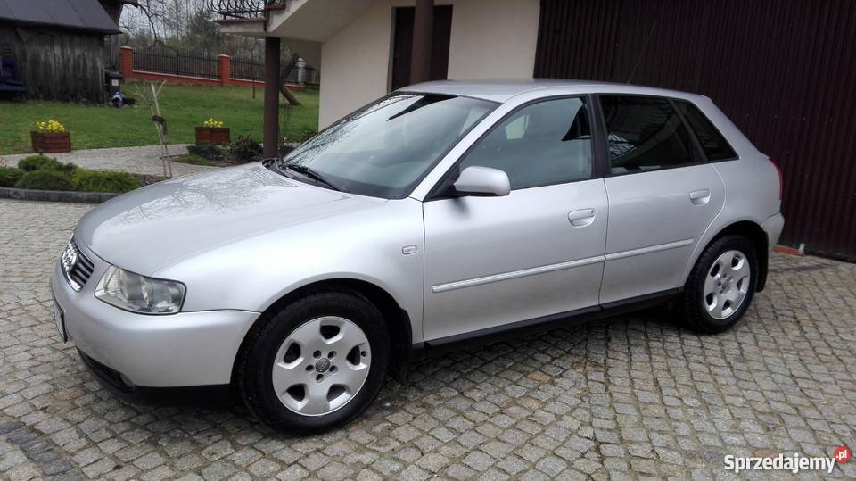 Audi A3 16 benzyna 2001 137000 Climatronik Skarżysko-Kamienna