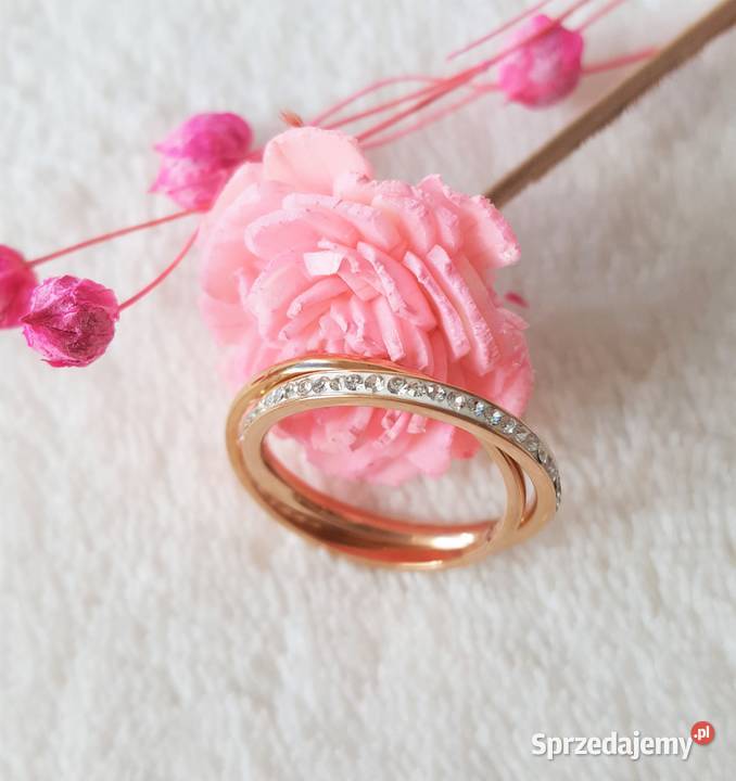 Nowy pierścionek obrączka złoty kolor białe zachodniopomorskie Szczecin sprzedam