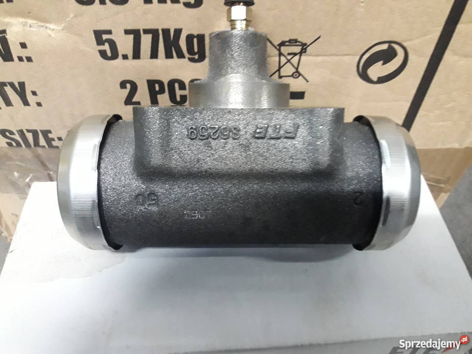 Cylinderek hamulcowy Mercedes 1013 1017 1213 ciężarowe Układ hamulcowy Częstochowa