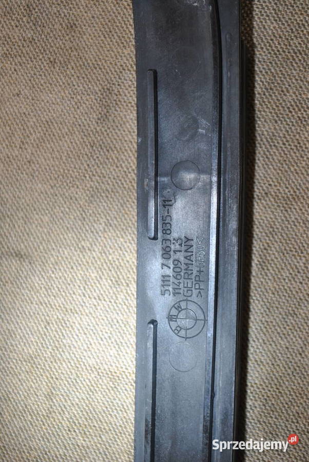Uszczelki pasa przedniego z półką górną BMW E60 osobowe Uszczelki Poręba