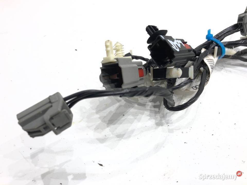 WIĄZKA KLAPY BAGAŻNIKA TYŁ FORD MONDEO MK5