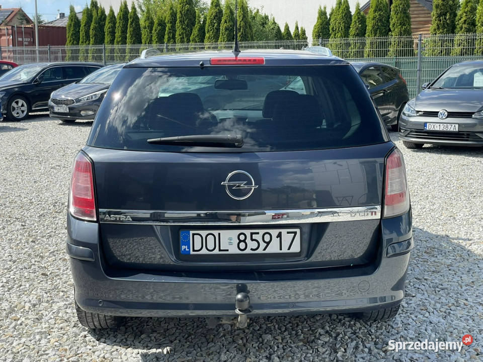 Opel Astra Opel Astra kombi 17 CDTI EcoTec 125 szary Wrocław